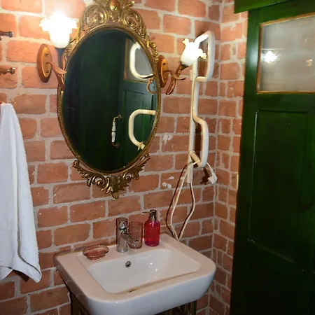 Cunda Zehra Teyzenin Evi Hotel 2*
