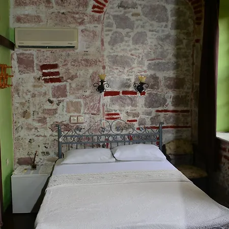 Hotel Cunda Zehra Teyzenin Evi