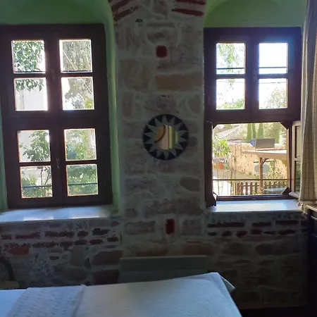 Cunda Zehra Teyzenin Evi Ayvalik