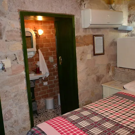 Cunda Zehra Teyzenin Evi Hotel