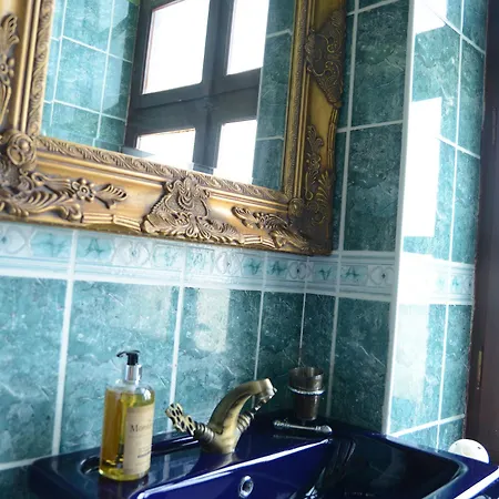 Hotel Cunda Zehra Teyzenin Evi