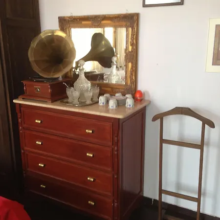 Cunda Zehra Teyzenin Evi Hotel